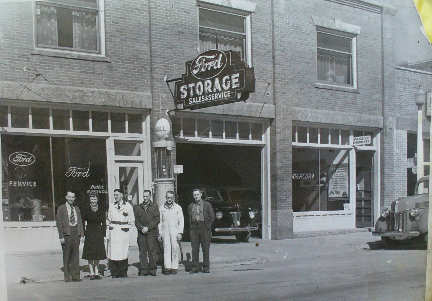 Street scene Butler Motor Co, 1930s